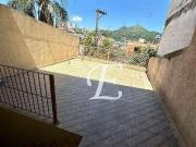 Sobrado com 3 dormitórios à venda, 250 m² por R$...