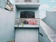 Sobrado com 3 dormitórios à venda, 250 m² por R$...