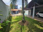 Sobrado com 3 dormitórios à venda, 250 m² por R$...