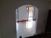 Sobrado com 3 dormitórios à venda, 250 m² por R$...