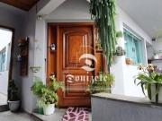 Sobrado com 3 dormitórios à venda, 250 m² por R$...