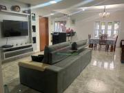 Sobrado com 3 dormitórios à venda, 252 m² por R$...