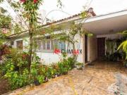 Sobrado com 3 dormitórios à venda, 256 m² por R$...