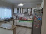 Sobrado com 3 dormitórios à venda, 258 m² por R$...