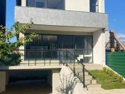 Sobrado com 3 dormitórios à venda, 258 m² Santa
