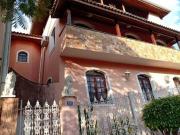 Sobrado com 3 dormitórios à venda, 260 m² por R$...
