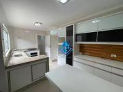 Sobrado com 3 dormitórios à venda, 260 m² por R$...