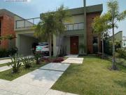 Sobrado com 3 dormitórios à venda, 260 m² por R$...