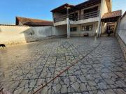 Sobrado com 3 dormitórios à venda, 260 m² por R$...