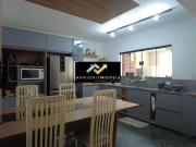 Sobrado com 3 dormitórios à venda, 261 m² por R$...