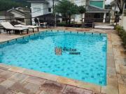 Sobrado com 3 dormitórios à venda, 264 m² por R$...