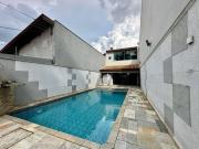 Sobrado com 3 dormitórios à venda, 264 m² por R$...