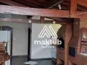 Sobrado com 3 dormitórios à venda, 266 m² por R$...