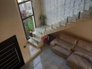 Sobrado com 3 dormitórios à venda, 267 m² por R$...