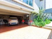 Sobrado com 3 dormitórios à venda, 267 m² por R$...