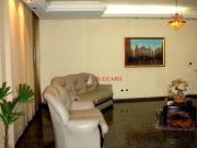 Sobrado com 3 dormitórios à venda, 270 m² por R$...