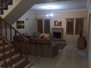 Sobrado com 3 dormitórios à venda, 272 m² por R$...