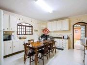 Sobrado com 3 dormitórios à venda, 278 m² por R$...