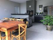 Sobrado com 3 dormitórios à venda, 300 m² por R$...