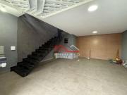 Sobrado com 3 dormitórios à venda, 300 m² por R$...