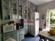 Sobrado com 3 dormitórios à venda, 310 m² por R$...