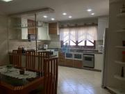 Sobrado com 3 dormitórios à venda, 315 m² por R$...