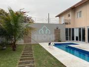 Sobrado com 3 dormitórios à venda, 322 m² por R$...