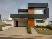 Sobrado com 3 dormitórios à venda, 330 m² por R$...