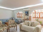 Sobrado com 3 dormitórios à venda, 330 m² por R$...