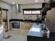 Sobrado com 3 dormitórios à venda, 347 m² por R$...