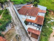 Sobrado com 3 dormitórios à venda, 350 m² por R$...