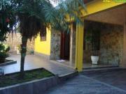 Sobrado com 3 dormitórios à venda, 350 m² por R$...