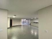 Sobrado com 3 dormitórios à venda, 370 m² por R$...