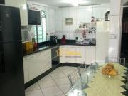 Sobrado com 3 dormitórios à venda, 70 m² por R$...