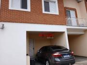 Sobrado com 3 dormitórios à venda, 84 m² por R$...