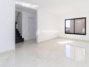 Sobrado com 3 dormitórios à venda, 99 m² por R$...