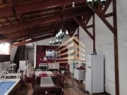 Sobrado com 3 dormitórios, com piscina à venda, 250 m²...