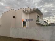 Sobrado com 3 Dormitórios e 2 Suítes Terras da Estância...