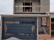 Sobrado com 3 dormitórios e garagem subterrânea em...