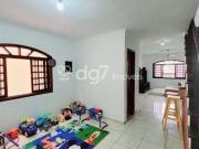 Sobrado com 3 dormitórios, sendo 2 suítes e 2 vagas...