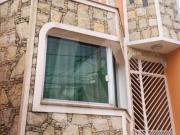 Sobrado com 3 dormitórios, suíte e garagem para 8 carros...