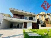 Sobrado com 3 dormitórios Suites a Venda, 372 m² por R$...