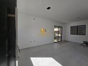 Sobrado com 3 Quartos, 3 banheiros, terraço e...