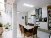 Sobrado com 3 quartos à venda, 125 m² por R$ 430.000...