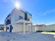 Sobrado com 3 quartos à venda, 129 m² por R$ 755.000...