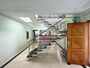 Sobrado com 3 quartos à venda, 198 m² por R$ 1.350.000...