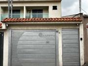Sobrado com 3 quartos à venda, 250 m² por R$ 850.000...