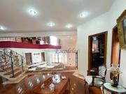 Sobrado com 3 dormitórios à venda, 350 m² por R$...