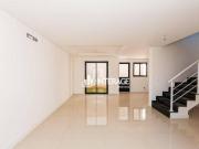 Sobrado com 3 quartos à venda, 93 m² por R$ 680.000...