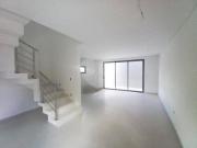 Sobrado com 3 quartos à venda em Santa Felicidade PR